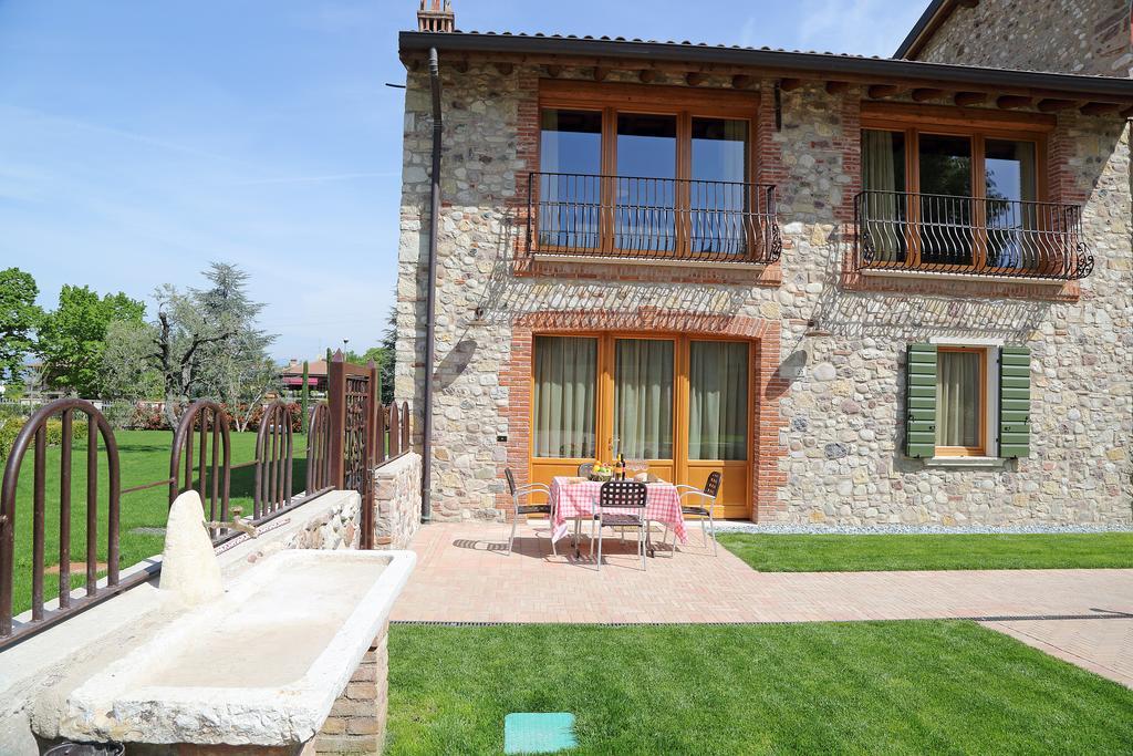 Residence Borgo Mondragon ラツィーゼ エクステリア 写真