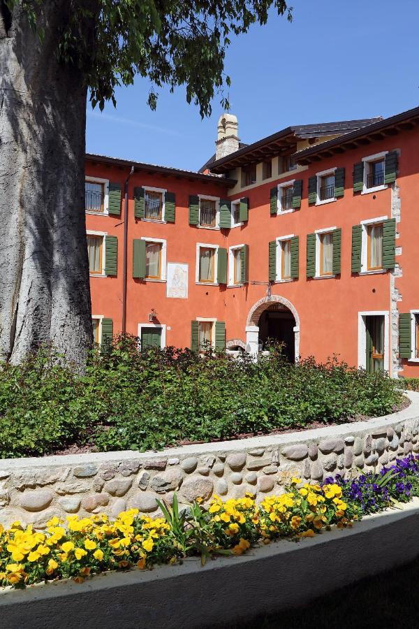 Residence Borgo Mondragon ラツィーゼ エクステリア 写真