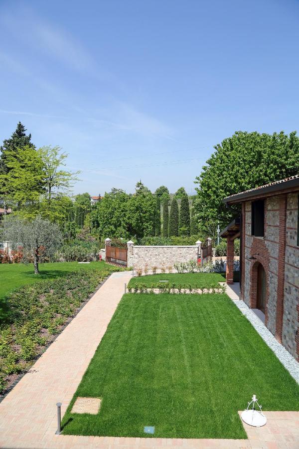 Residence Borgo Mondragon ラツィーゼ エクステリア 写真