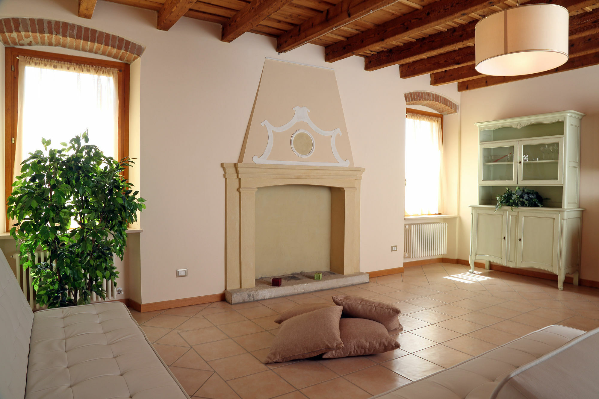 Residence Borgo Mondragon ラツィーゼ エクステリア 写真
